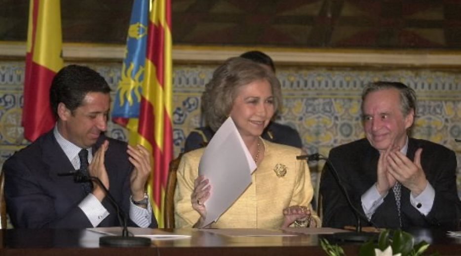 S.M. la Reina, tras el discurso de clausura del Encuentro Iberoamericano sobre Prevención de Drogodependencias