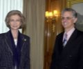 S.M. la Reina, con el director de la Campaña de la Cumbre del Microcrédito, Sam Daley-Harris, durante la Audiencia concedida por Doña Sofía