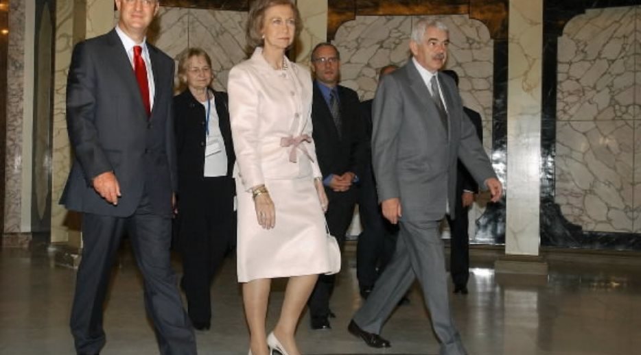 La Reina, a su llegada al Palacio de Pedralbes