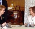 Firma del convenio entre la Comunidad de Madrid y la Fundación Reina Sofía