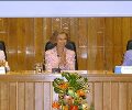 Su Majestad la Reina, con la ministra de Sanidad y Consumo y la directora general de Sanofi-Aventis España