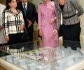Por parte de Su Majestad la Reina