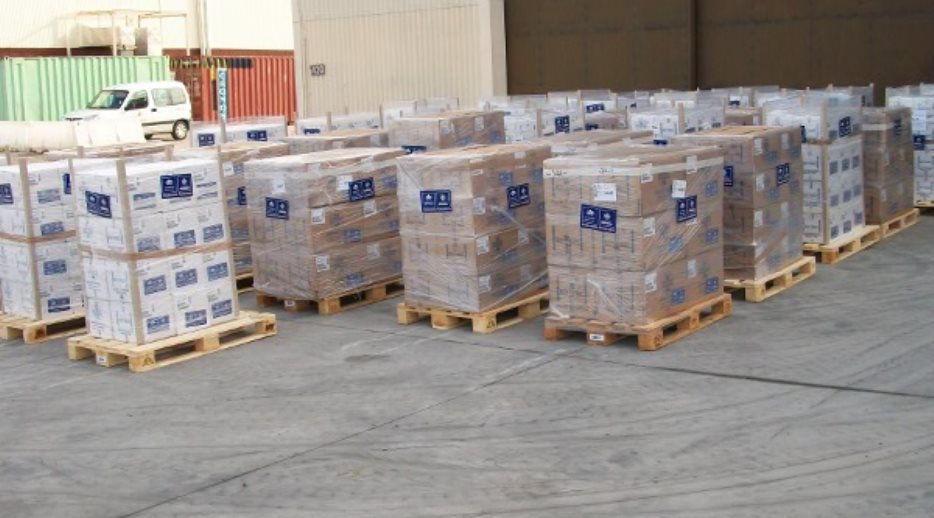 Los medicamentos donados por la Fundación Reina Sofía y los Laboratorios NORMON esperan a ser enviados a Haití