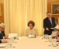 Doña Sofía, Pasqual Maragall e Ignacio Garralda, durante la firma del convenio