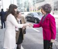 Su Majestad la Reina Doña Sofía saluda a la presidenta de la asociación, Mehriban Maharramova, esposa del embajador de la República de Azerbaiyán e...