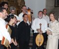 Su Majestad la Reina Doña Sofia conversa con los cantantes y músicos que participaron en el concierto