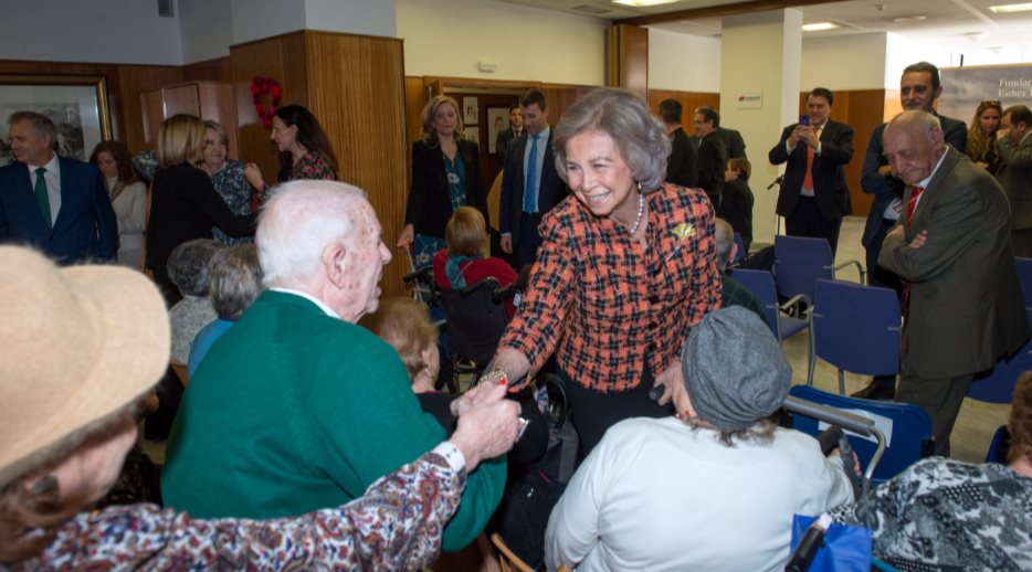 S.M. la Reina Doña Sofía visita la residencia de mayores Nuestra Casa de Collado Villalba 