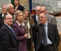 Doña Sofía durante la visita por las instalaciones del Banco de Alimentos del Bizkaia ante las explicaciones de Miguel Ángel Fernandino presidente ...