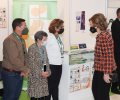 Su Majestad la Reina Doña Sofía durante su visita a los stands