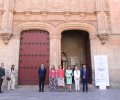 Su Majestad la Reina Doña Sofía y Su Majestad la Reina Silvia de Suecia junto a las autoridades que las recibieron