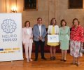 Su Majestad la Reina Doña Sofía y Su Majestad la Reina Silvia de Suecia junto a representantes de la Organización Nacional de Ciegos Españoles (ONCE)