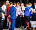 Doña Sofía recibe explicaciones sobre el funcionamiento del Banco de Alimentos de Soria