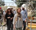 Doña Sofía a su llegada a la Cueva Fantasma